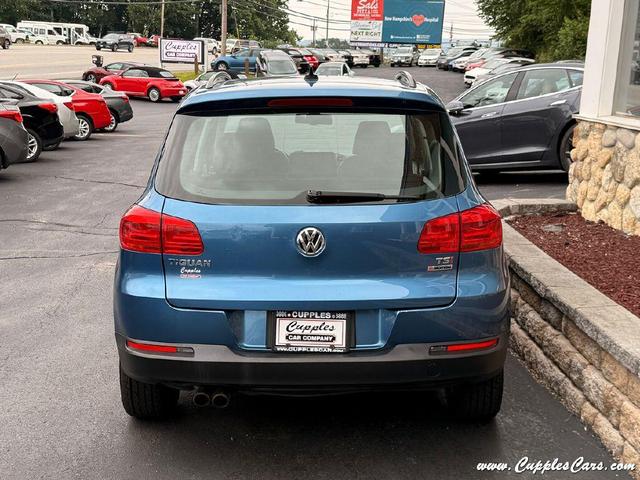 Photo of 2017 Pacific Blue Volkswagen Tiguan