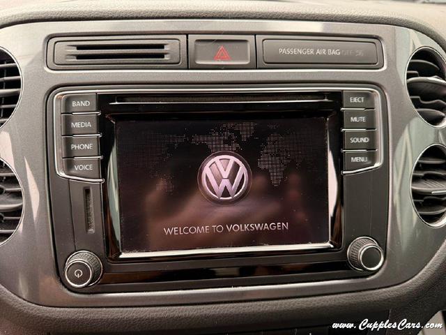 Photo of 2017 Pacific Blue Volkswagen Tiguan