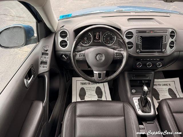 Photo of 2017 Pacific Blue Volkswagen Tiguan