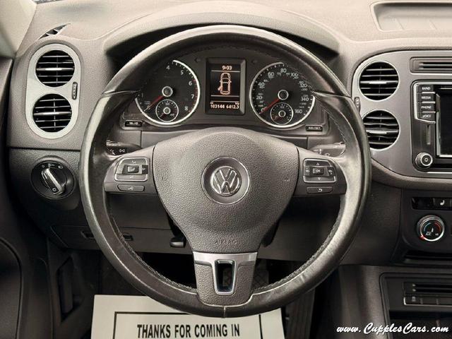 Photo of 2017 Pacific Blue Volkswagen Tiguan
