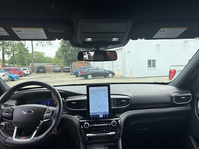 Photo of 2022 Stone Blue Metallic Ford Explorer