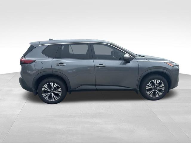 Photo of 2022 Gun Metallic Nissan Rogue