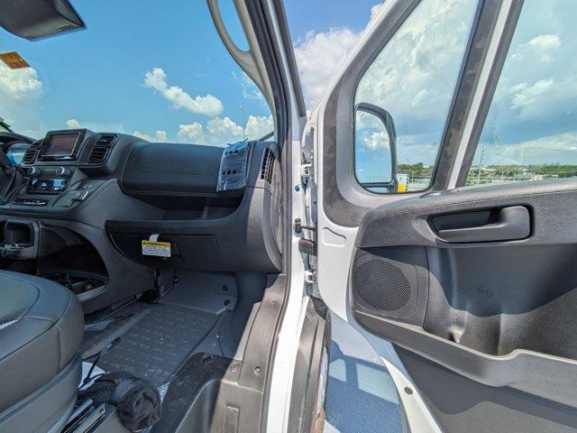Photo of 2025 Bright White Clearcoat RAM ProMaster 1500