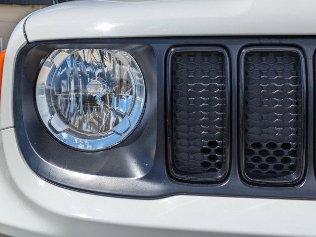 Photo of 2022 Alpine White Clearcoat Jeep Renegade