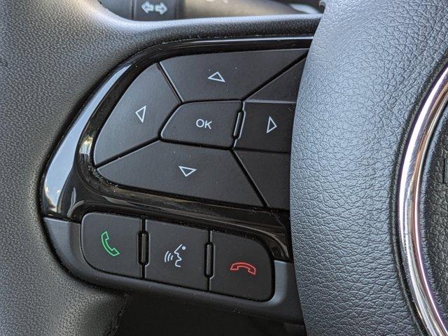 Photo of 2022 Alpine White Clearcoat Jeep Renegade