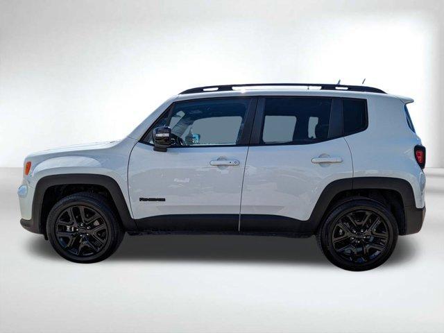 Photo of 2022 Alpine White Clearcoat Jeep Renegade