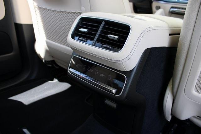 Photo of 2024 Polar White Mercedes-Benz GLS 580