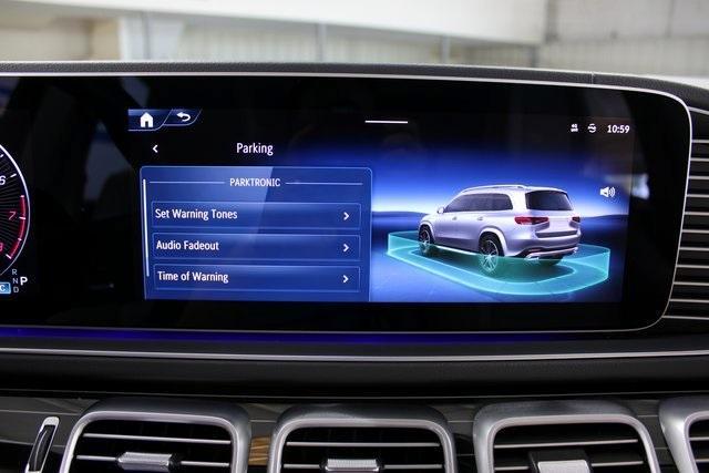 Photo of 2024 Polar White Mercedes-Benz GLS 580