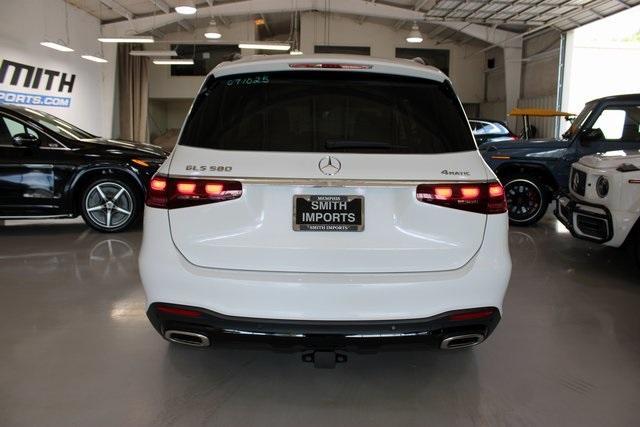 Photo of 2024 Polar White Mercedes-Benz GLS 580
