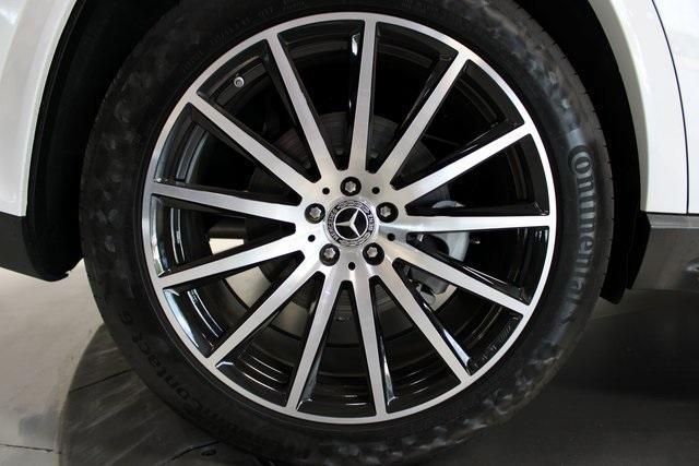 Photo of 2024 Polar White Mercedes-Benz GLS 580