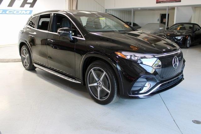 Photo of 2023 Obsidian Black Metallic Mercedes-Benz EQS 580