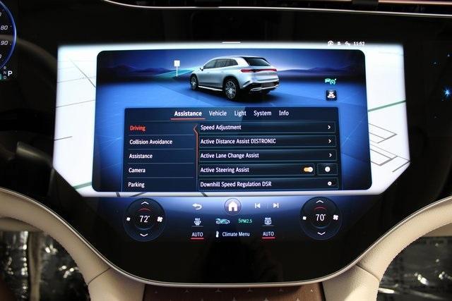 Photo of 2024 Emerald Green Metallic Mercedes-Benz EQS 450