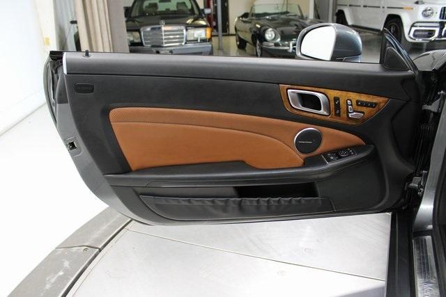 Photo of 2018 Selenite Gray Metallic Mercedes-Benz SLC 300