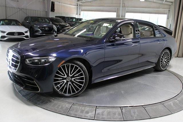 Photo of 2023 Nautical Blue Metallic Mercedes-Benz S-Class