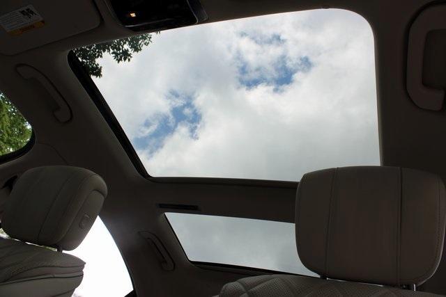 Photo of 2023 Nautical Blue Metallic Mercedes-Benz S-Class