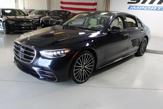 Photo of 2023 Nautical Blue Metallic Mercedes-Benz S-Class