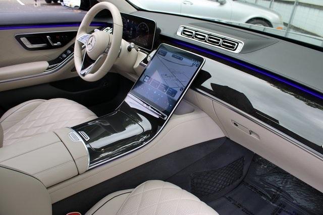 Photo of 2023 Nautical Blue Metallic Mercedes-Benz S-Class