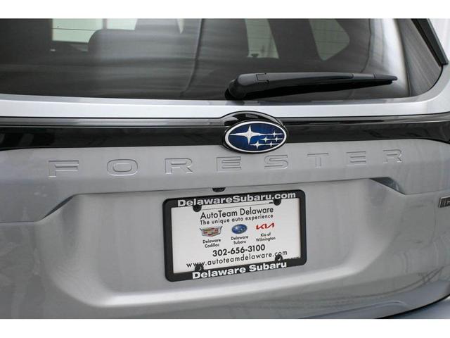 Photo of 2025 Ice Silver Metallic Subaru Forester Hybrid