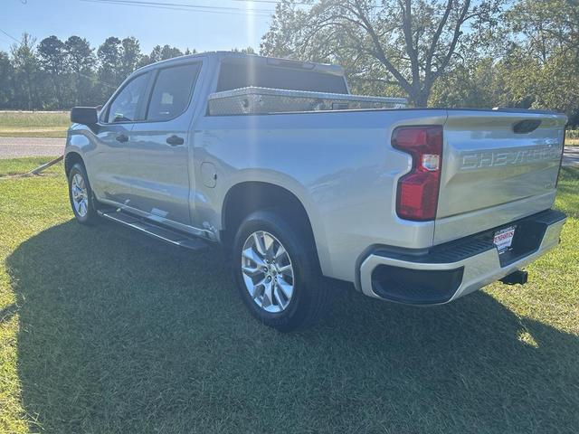 Photo of 2022 Silver Ice Metallic Chevrolet Silverado 1500