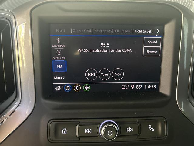 Photo of 2022 Silver Ice Metallic Chevrolet Silverado 1500
