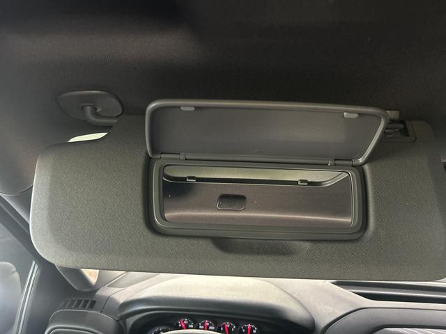 Photo of 2022 Silver Ice Metallic Chevrolet Silverado 1500