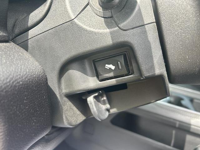 Photo of 2022 White RAM 2500