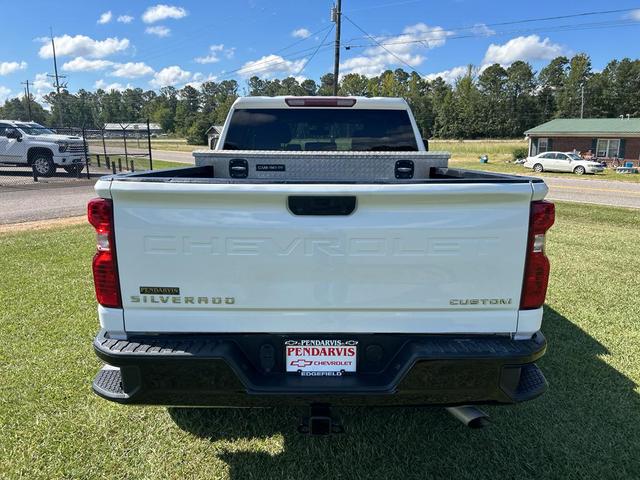 Photo of 2022 Summit White Chevrolet Silverado 2500