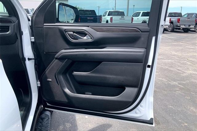 Photo of 2023 Summit White Chevrolet Tahoe
