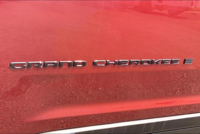 Photo of 2021 Velvet Red Pearlcoat Jeep Grand Cherokee L