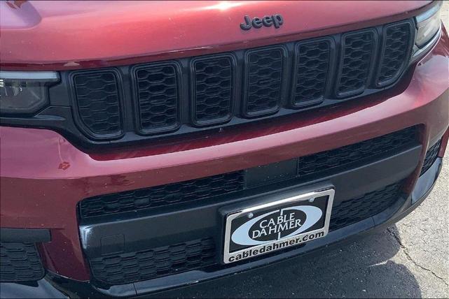 Photo of 2021 Velvet Red Pearlcoat Jeep Grand Cherokee L