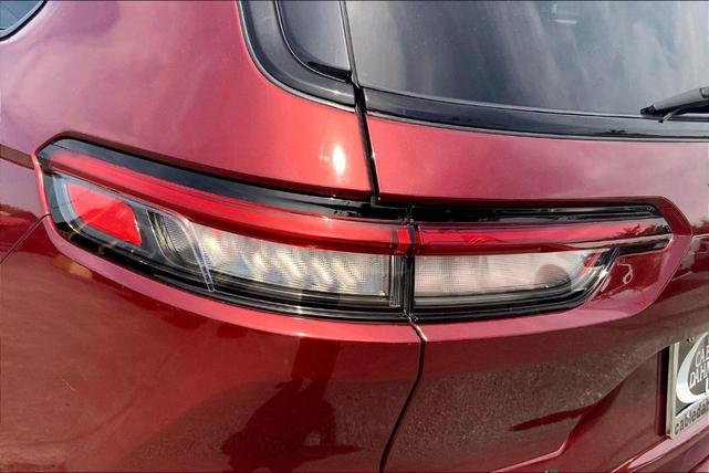 Photo of 2021 Velvet Red Pearlcoat Jeep Grand Cherokee L