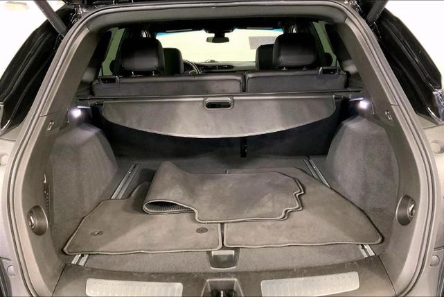 Photo of 2025 Stellar Black Metallic Cadillac XT5