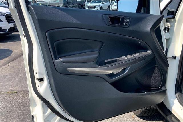 Photo of 2020 Diamond White Ford EcoSport