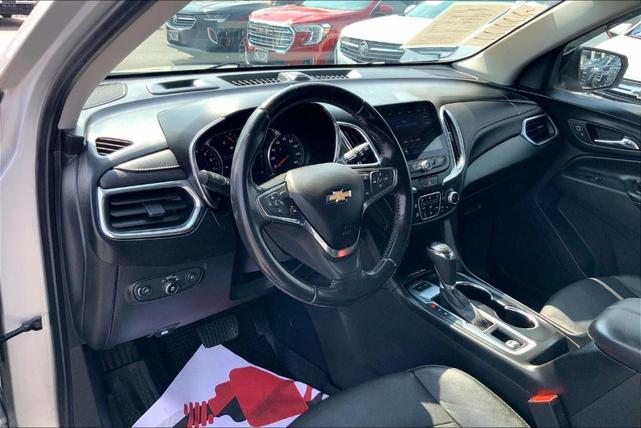 Photo of 2020 Silver Ice Metallic Chevrolet Equinox