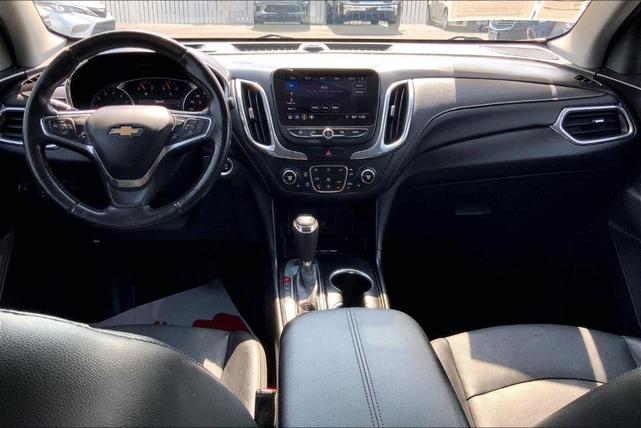 Photo of 2020 Silver Ice Metallic Chevrolet Equinox