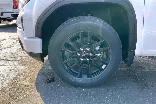 Photo of 2025 Summit White GMC Sierra 1500