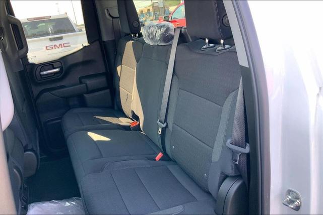 Photo of 2025 Summit White GMC Sierra 1500