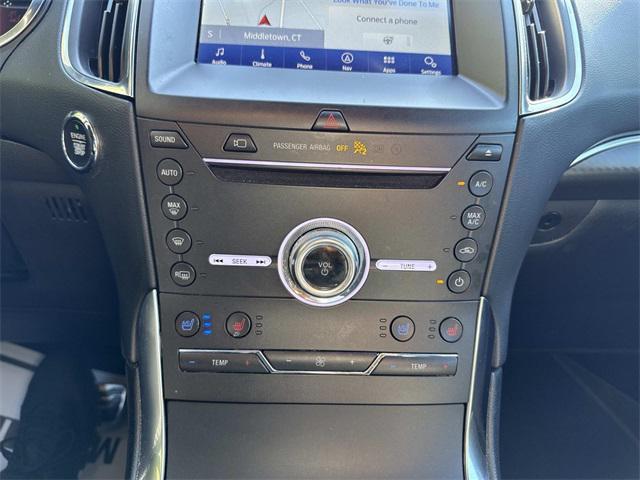 Photo of 2019 Ford Performance Blue Metallic Ford Edge