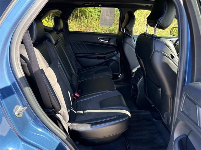 Photo of 2019 Ford Performance Blue Metallic Ford Edge