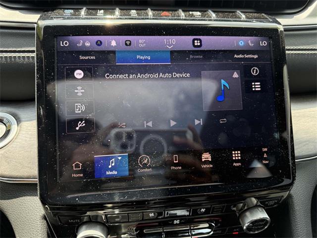 Photo of 2024 Diamond Black Crystal Pearlcoat Jeep Grand Cherokee 4xe