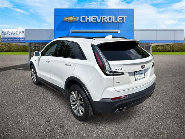 Photo of 2020 Crystal White Tricoat Cadillac XT4