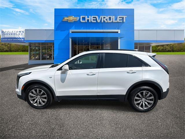 Photo of 2020 Crystal White Tricoat Cadillac XT4