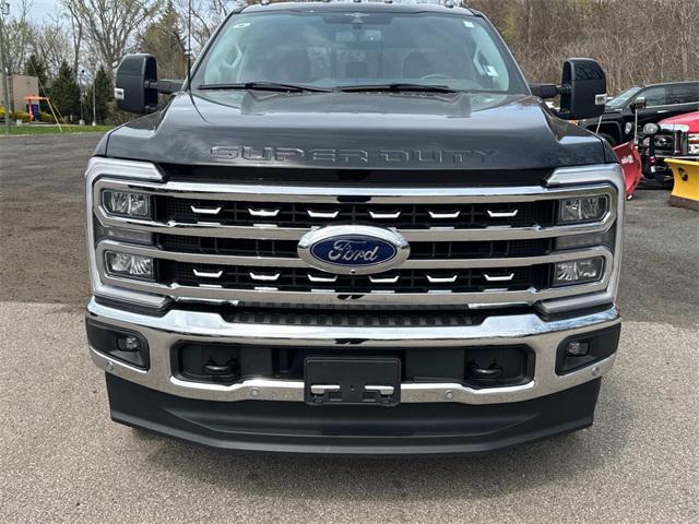 Photo of 2023 Agate Black Metallic Ford F-250