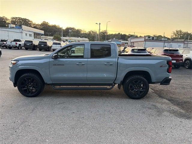 Photo of 2025 Snowdrift Metallic Chevrolet Colorado