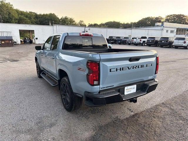 Photo of 2025 Snowdrift Metallic Chevrolet Colorado
