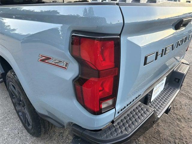 Photo of 2025 Snowdrift Metallic Chevrolet Colorado