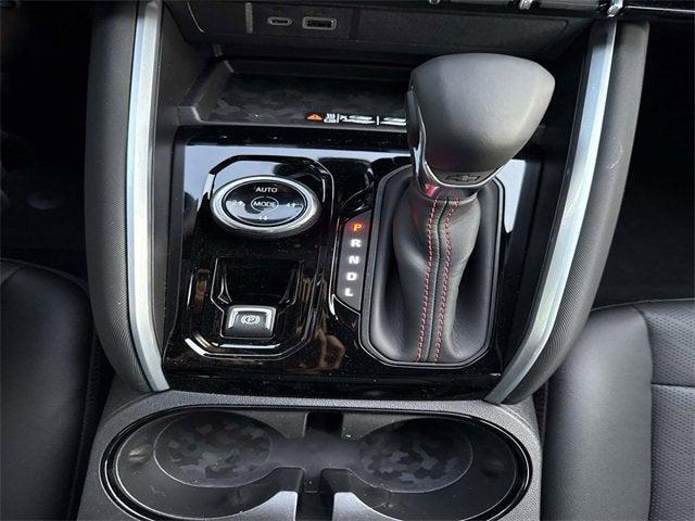 Photo of 2025 Snowdrift Metallic Chevrolet Colorado