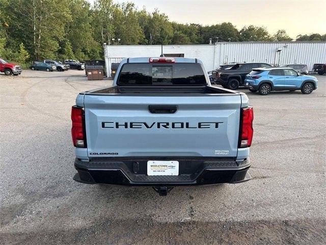Photo of 2025 Snowdrift Metallic Chevrolet Colorado