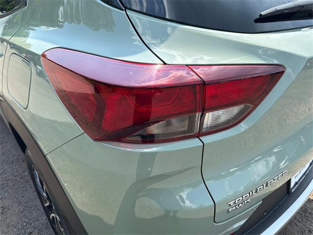 Photo of 2025 Cacti Green Chevrolet Trailblazer