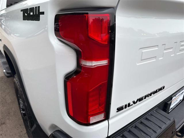 Photo of 2025 Summit White Chevrolet Silverado 2500